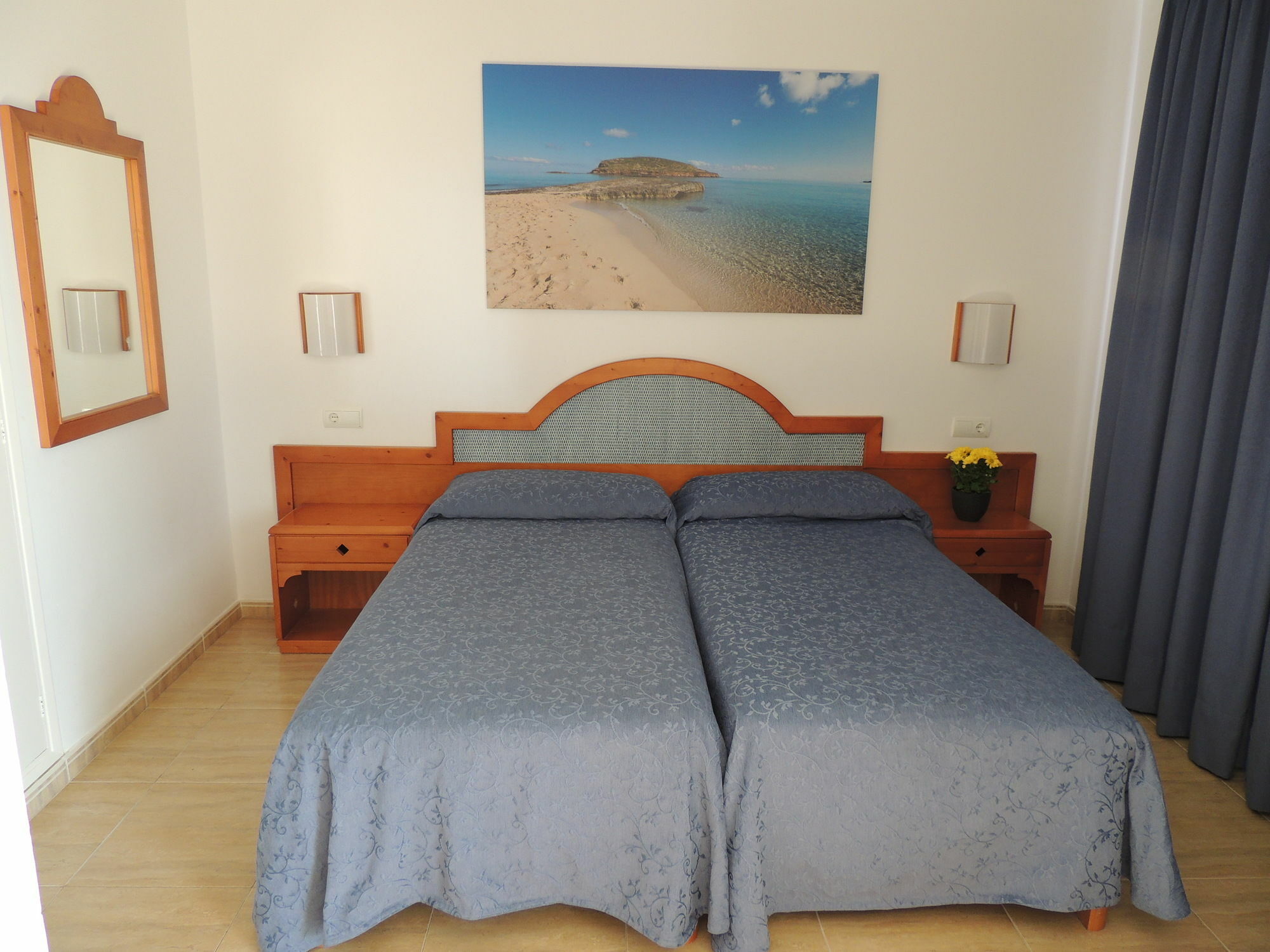 Apartamentos Sal Rossa Ibiza Town Exterior photo
